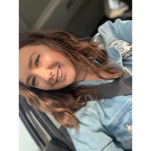 Meet your Posher, Lauren